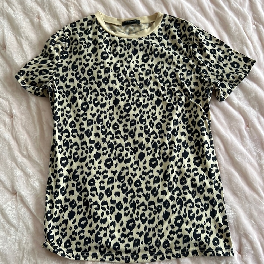 Cheetah Print Crew Neck T Shirt